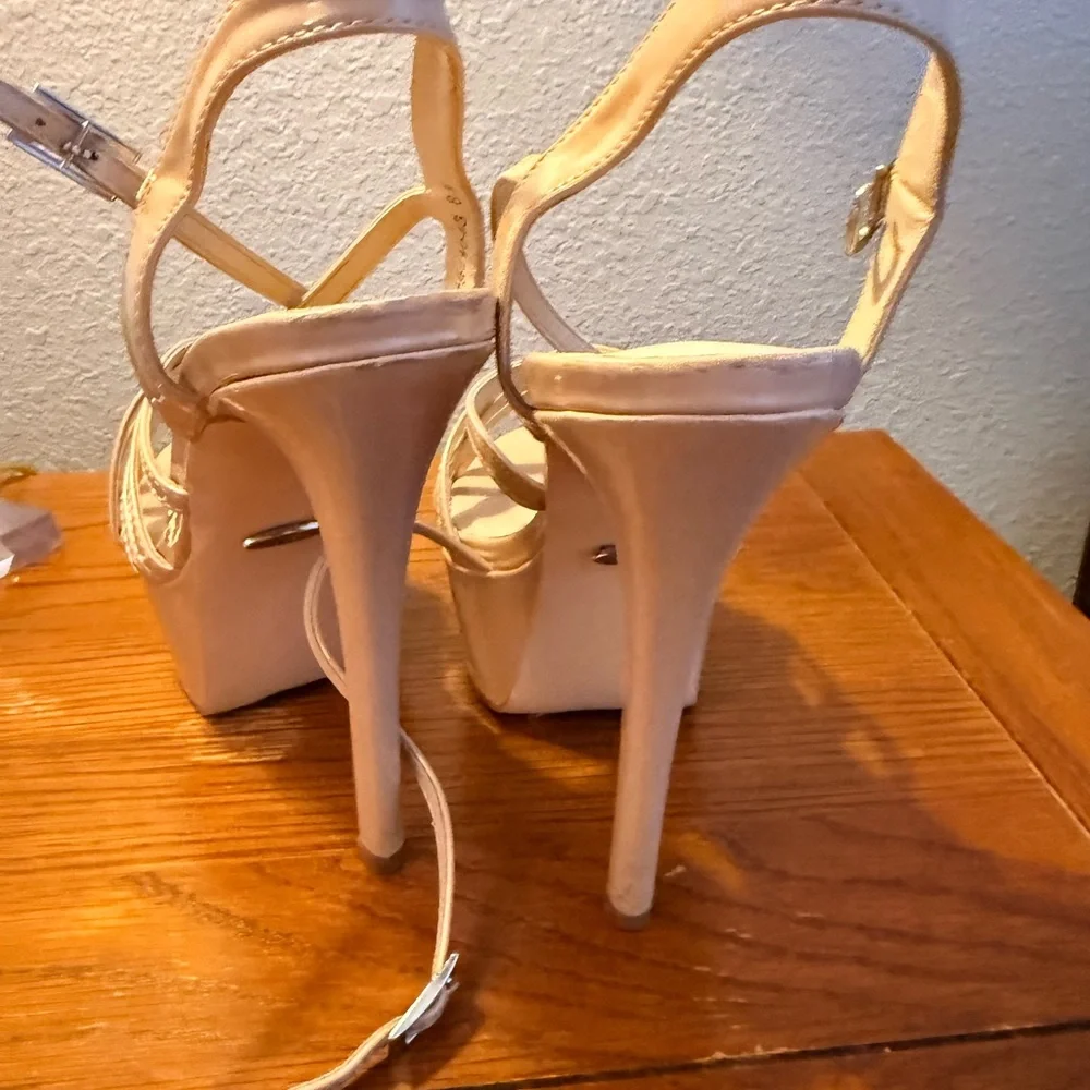 Marc Defang Tops Women's Nude Platforms size 8.5, pageant,